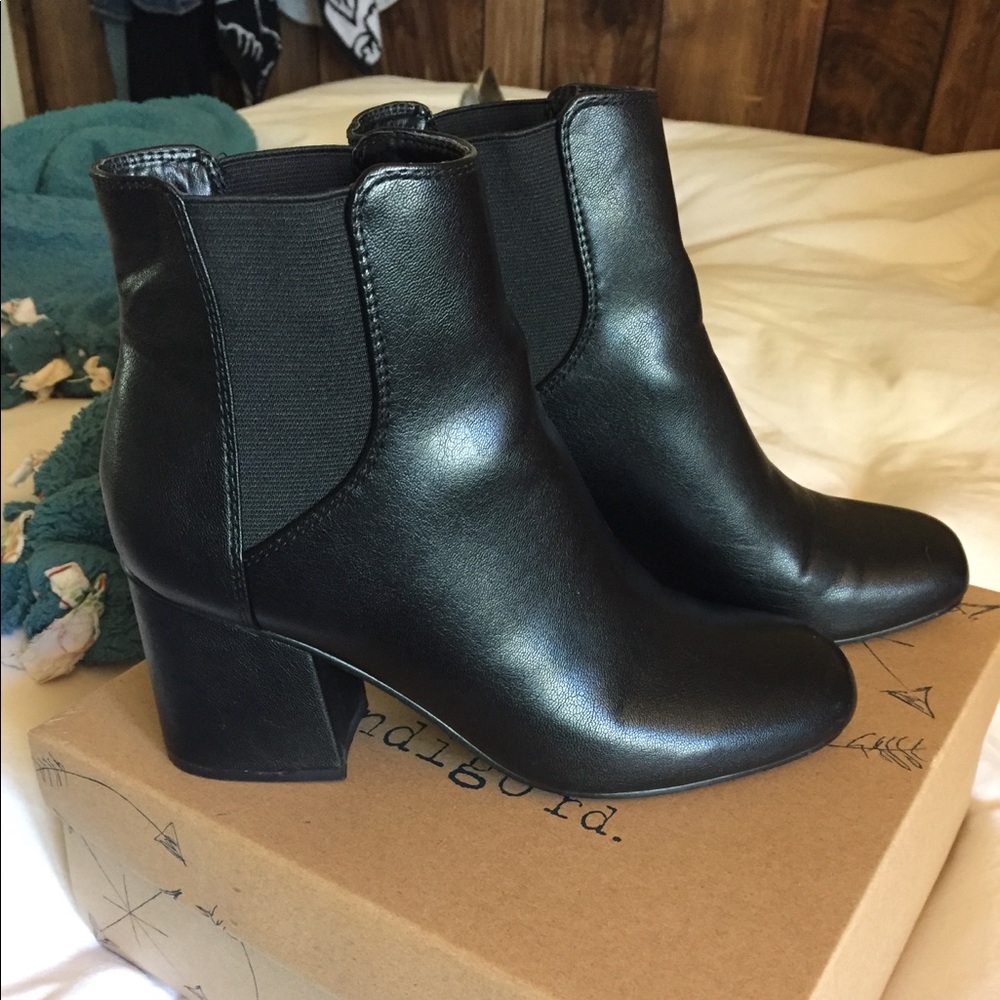Like new indigo bootie